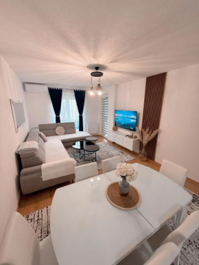 Apartment Saturday